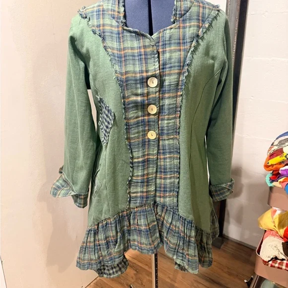 Green Plaid Women's Jacket - Picture 1 of 4